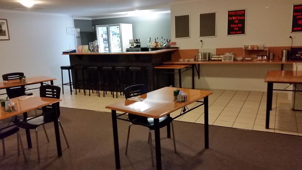 True Blue Motor Inn Rockhampton Buitenkant foto