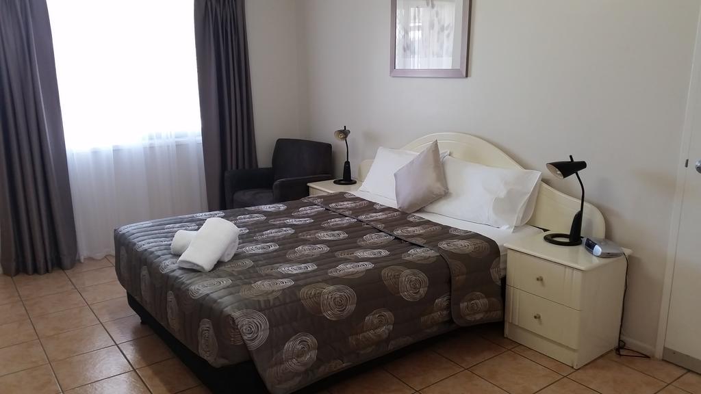 True Blue Motor Inn Rockhampton Kamer foto