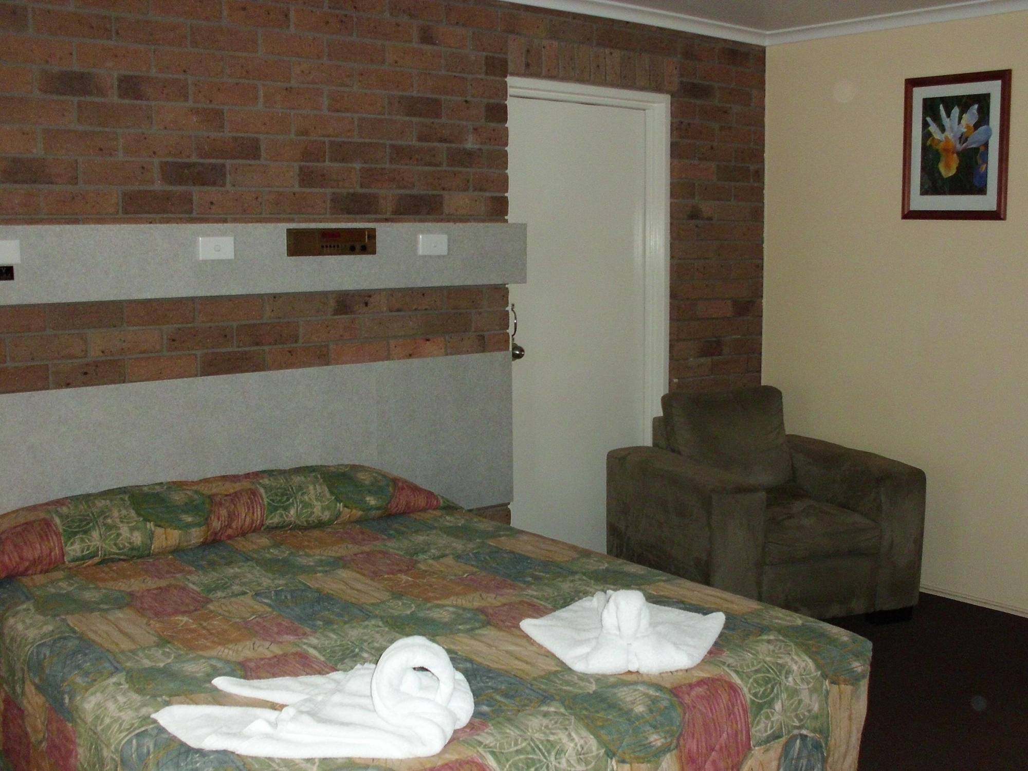 True Blue Motor Inn Rockhampton Buitenkant foto