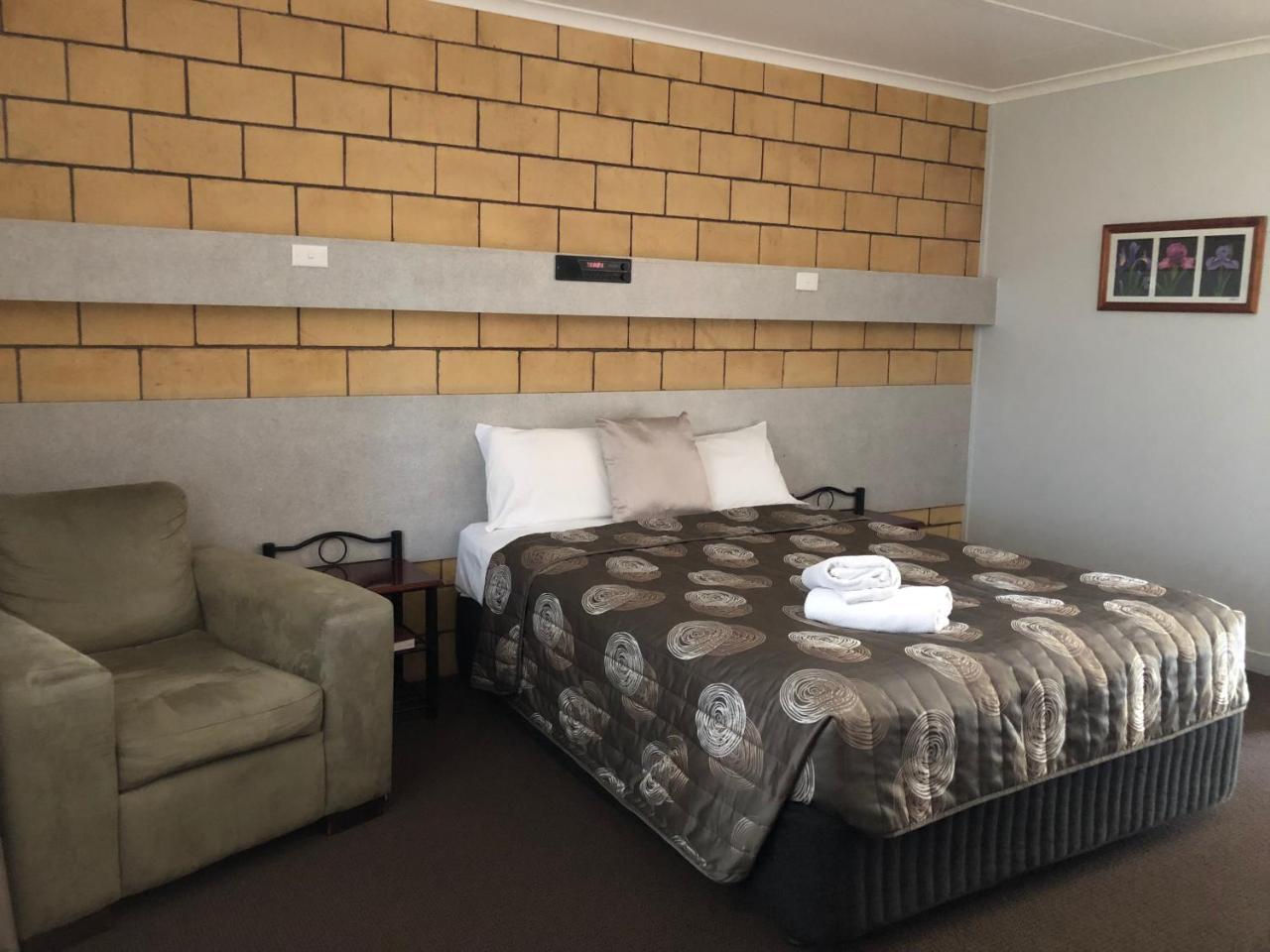 True Blue Motor Inn Rockhampton Buitenkant foto