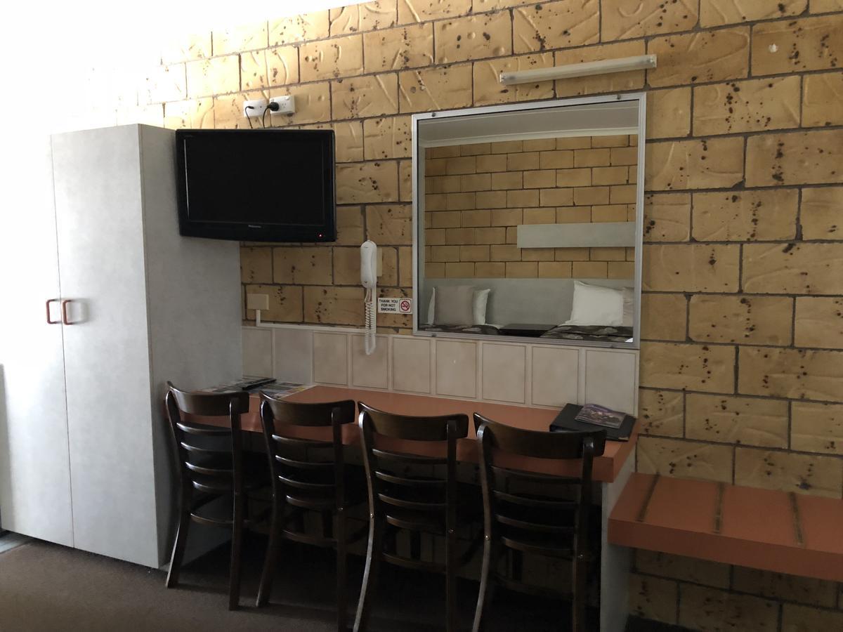 True Blue Motor Inn Rockhampton Buitenkant foto
