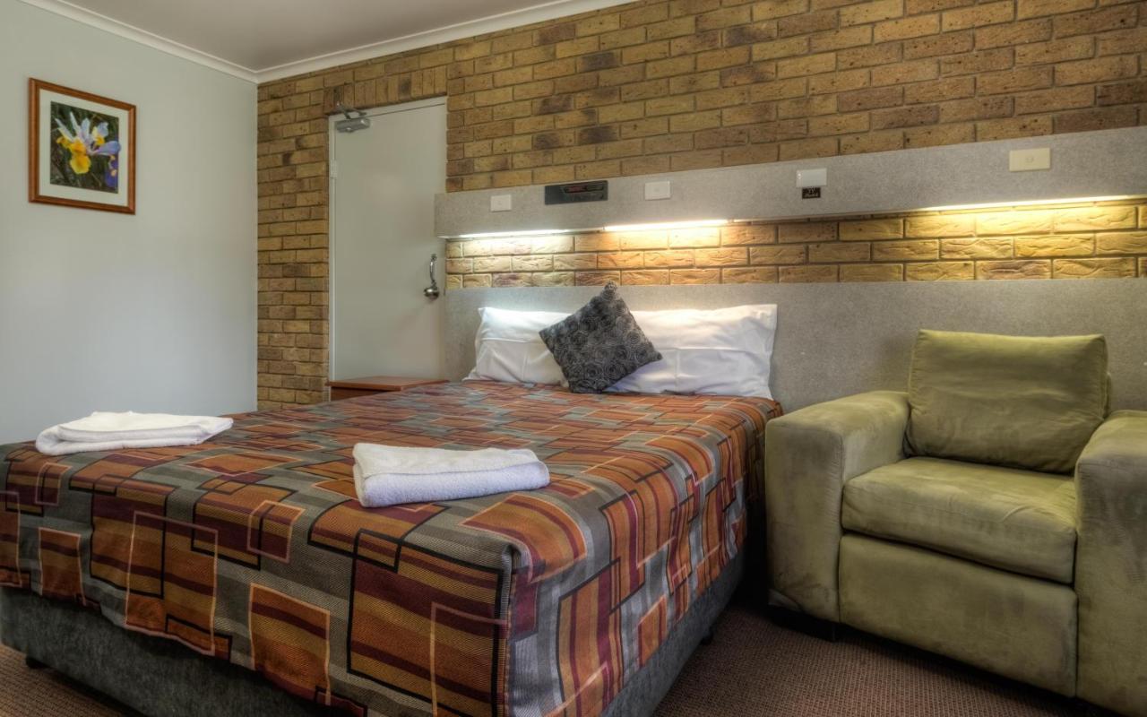 True Blue Motor Inn Rockhampton Buitenkant foto
