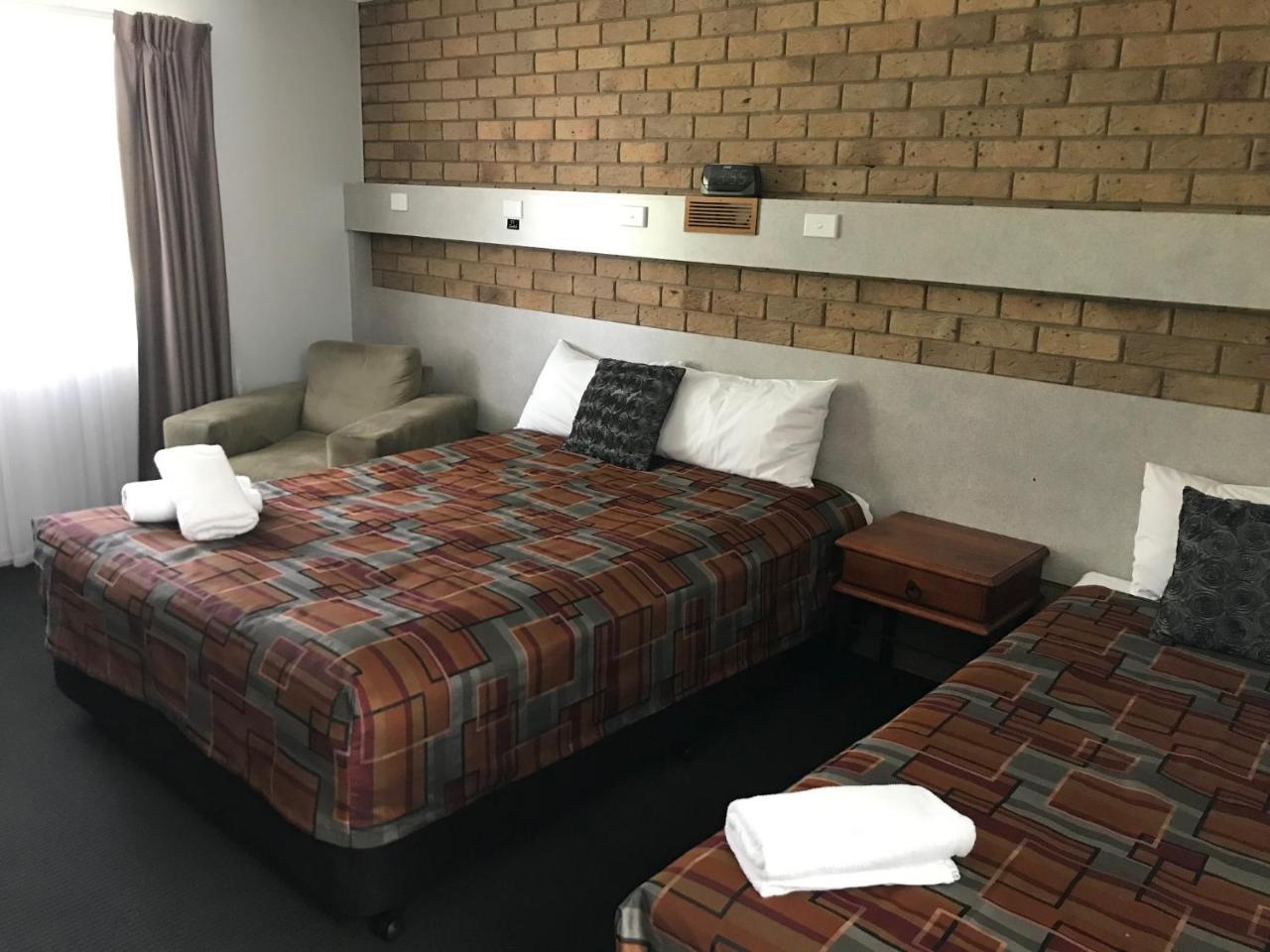 True Blue Motor Inn Rockhampton Buitenkant foto